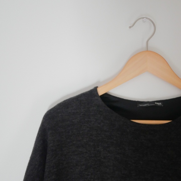 Zara - Double Layer Poncho Type w Long Sleeves under Built-In - Picture 2 of 2